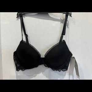 Calvin Klein Seductive Comfort Lace Demi Lift Multiway Bra QF1444 32B